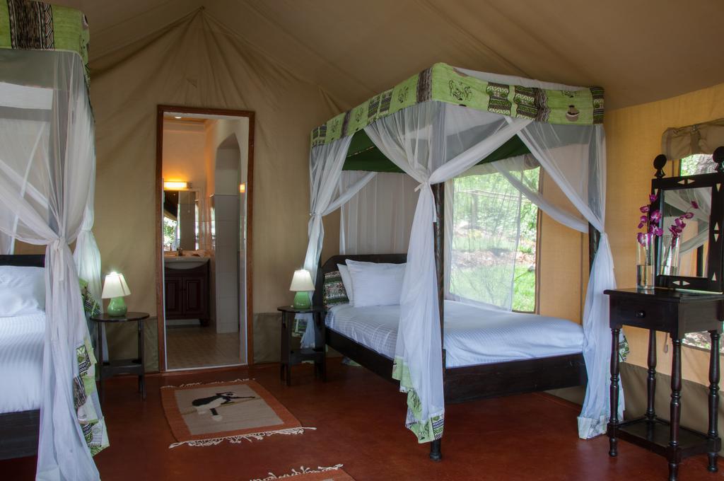 Crater Lake Tented Camp And Game Sanctuary Naivasha Exterior photo